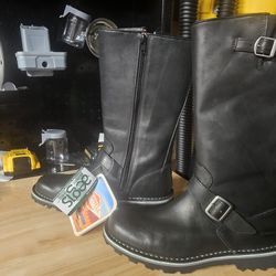 Brand New Merrel Boots