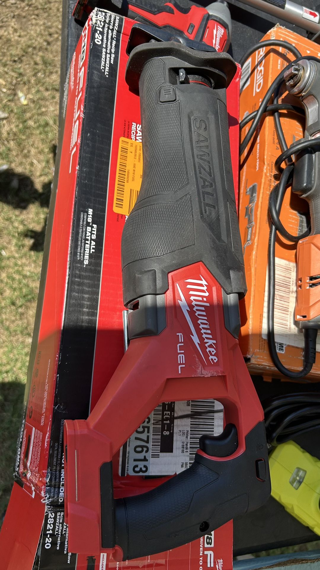 milwaukee fuel sawzall M18