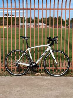 Specialized Roubaix Road Bike
