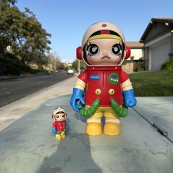 Pop Mart Crayon Shinchan Mega Space Molly Figure Set 400% & 100% Boxed