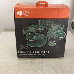 Brand New GSI Outdoors 12 Piece Pioneer Table Set 