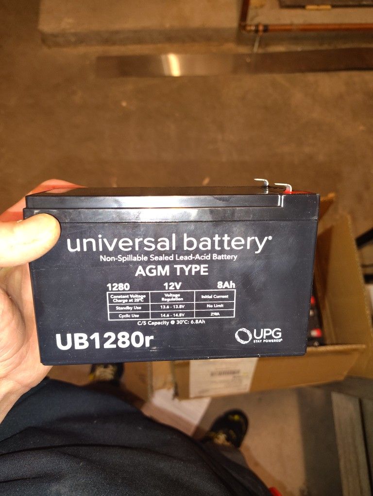 Universal Battery's 1280r