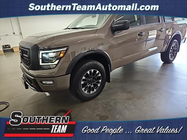 2022 Nissan TITAN