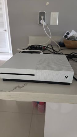 Xbox One + two controllers