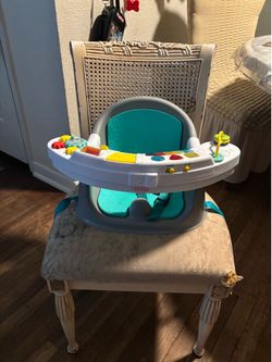 Infantino Music & Lights 3-in-1 Discovery Seat & Booster