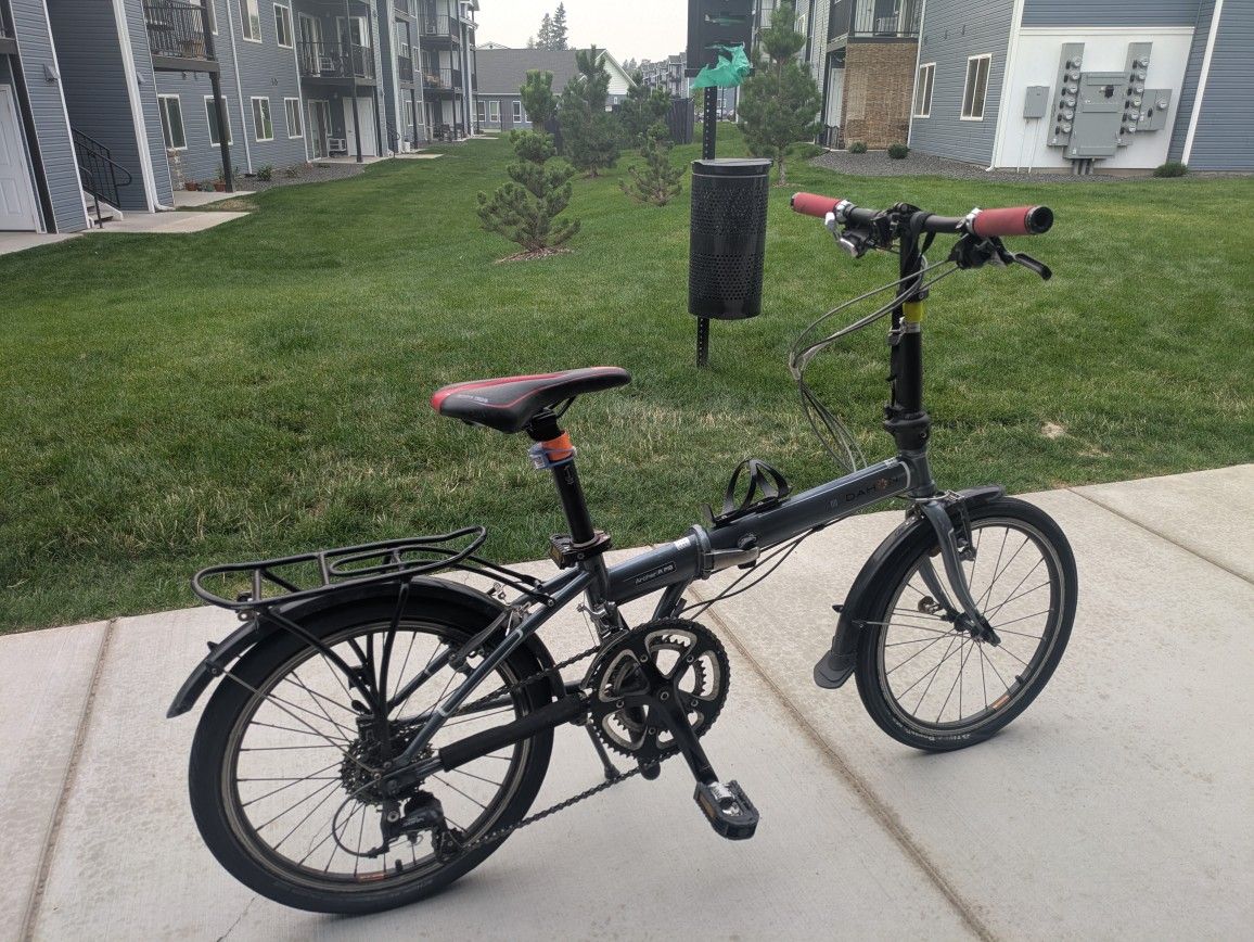 Foldable Bike with pump built into seat