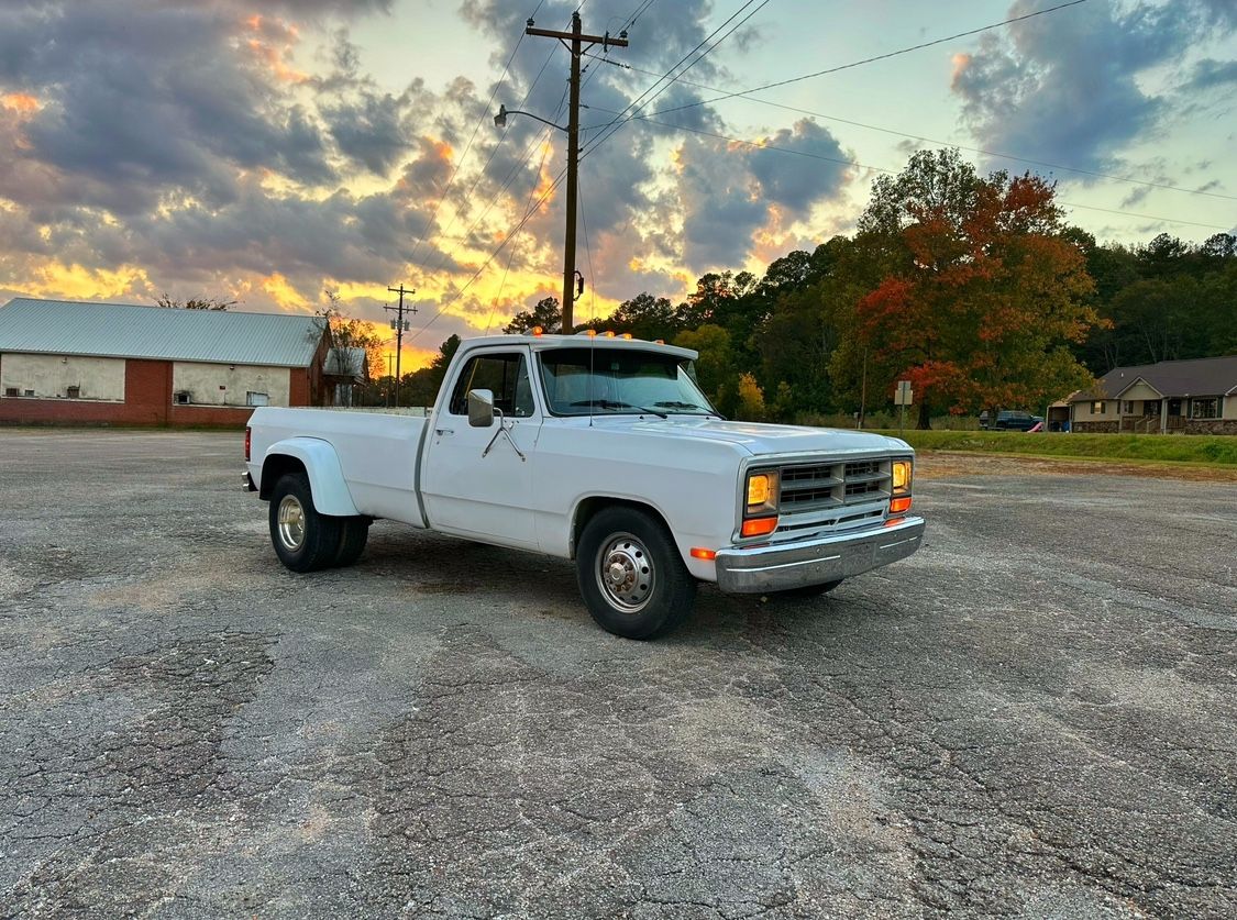1989 Dodge D350