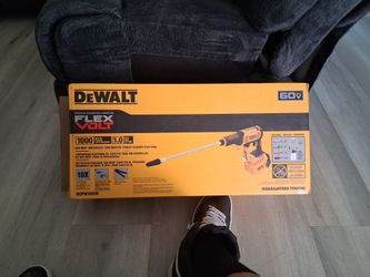 DeWalt FlexVolt 60V Cordless Power Cleaner DCPW1000B