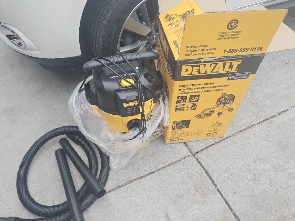 DEWALT 6 GALLON VACUUM