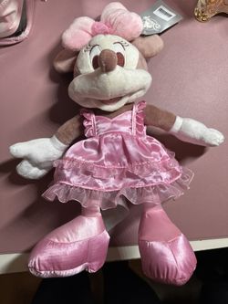 Disney Minnie Mouse Valentines Day 2023 Pink Plush