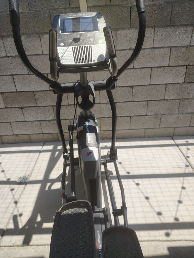 Pro-Form E7 Elliptical