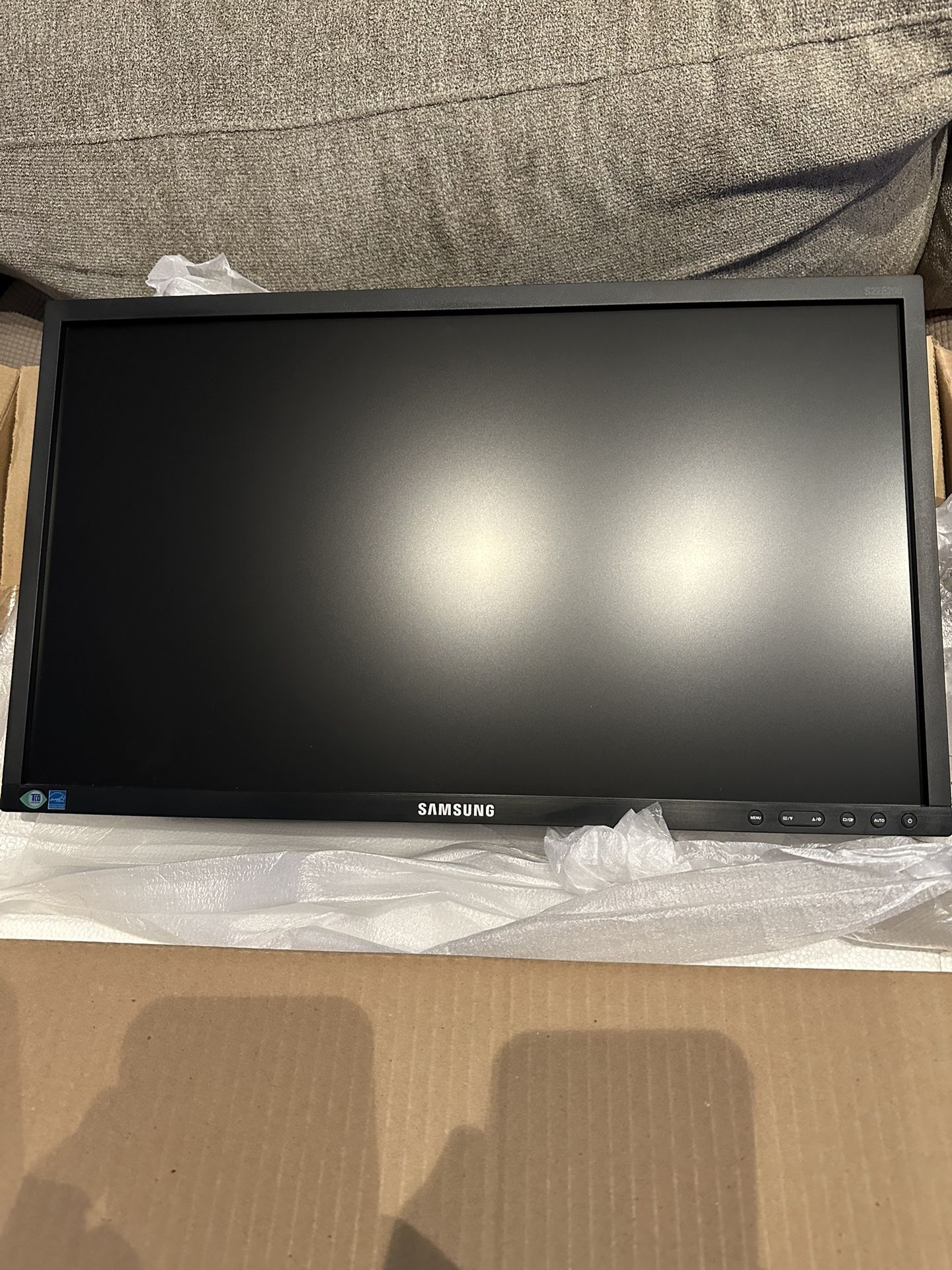 Monitor 22” Samsung New