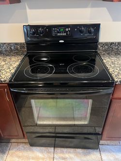 Whirlpool Refrigerator & Stove Combo