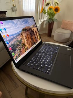 Dell Laptop 32GB RAM. Core i7 10Gen. Microsoft Office. Windows 11Pro