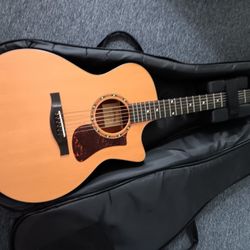 Eastman AC122-2CE Electric Acoustic  Guitar