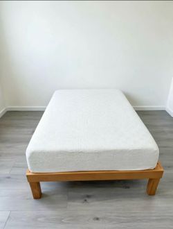 Twin bed set