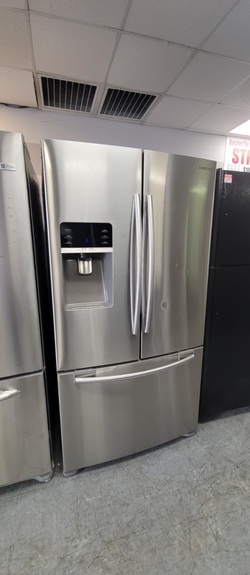 Samsung French Door Fridge – Stainless, Ice/Water Dispenser