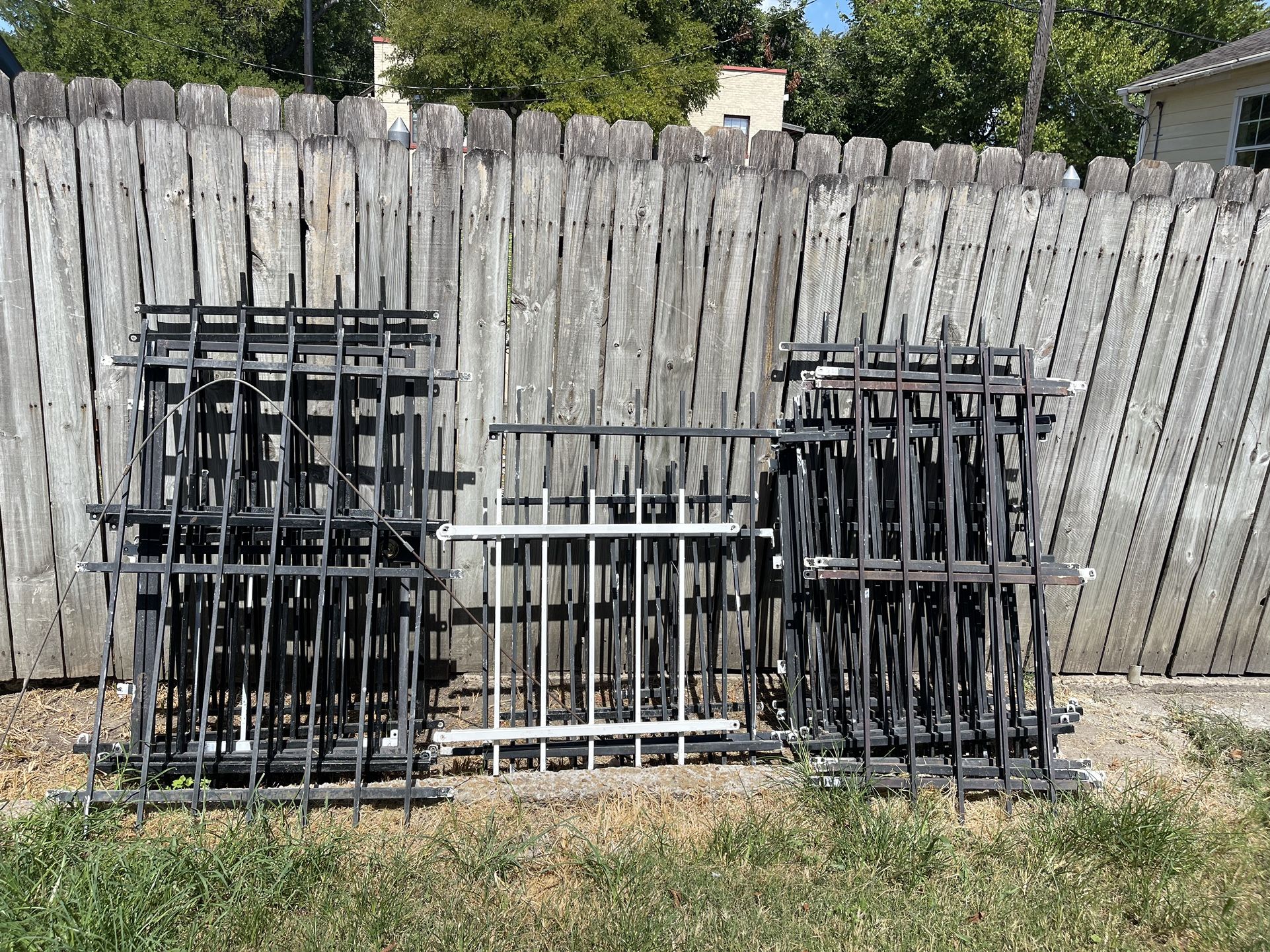 Iron Metal Burglar Bar Security Window Gates