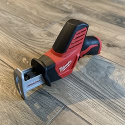 Milwaukee M12 Hack Saw
