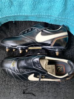 Ronaldinho cleats cheap for sale