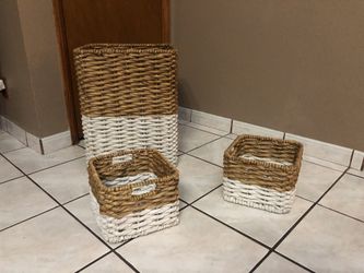 Brand new wicker basket set