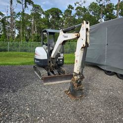 2016 Bobcat E32i Mini Excavator 