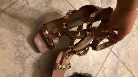 Steve Madden stud heel