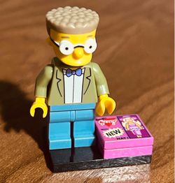 LEGO Smithers  Mini Figure