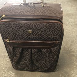 28” Good condition strong suitcase