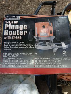 Plunge router
