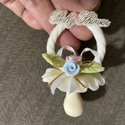 12 PACIFIERS FOR BABY SHOWER