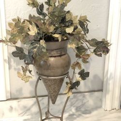 Home interior flower base