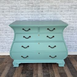 Ethan Allen Dresser