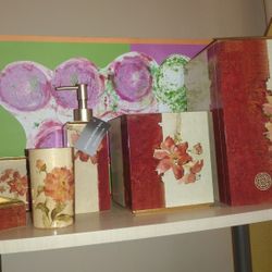 Blum Bathroom Accessories Set