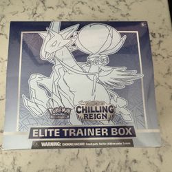 Chilling Reign ETB