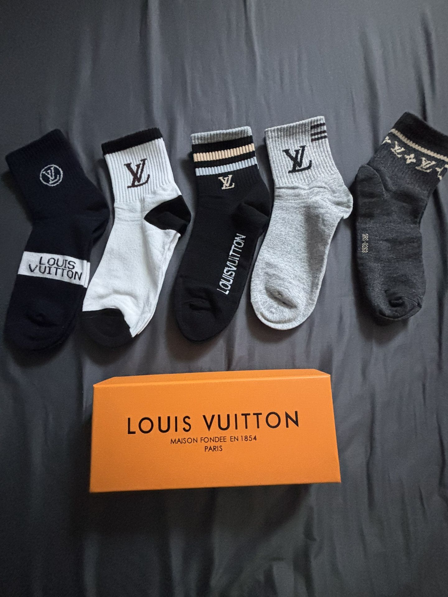 Lv Socks