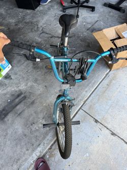 Mongoose Fling 100 BMX bike