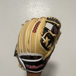 Wilson 2024 A2000 DP15SS Blonde/BLACK/Wh 11.5