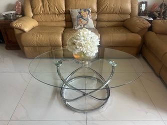 Round clear glass to coffe tables