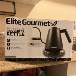 Elite Gourmet EKT3001 1L Digital Water Kettle, 304 Stainless Steel Interior, Programmed Temperatures, Keep Warm Function, Cordless, 360° Base, Auto Of
