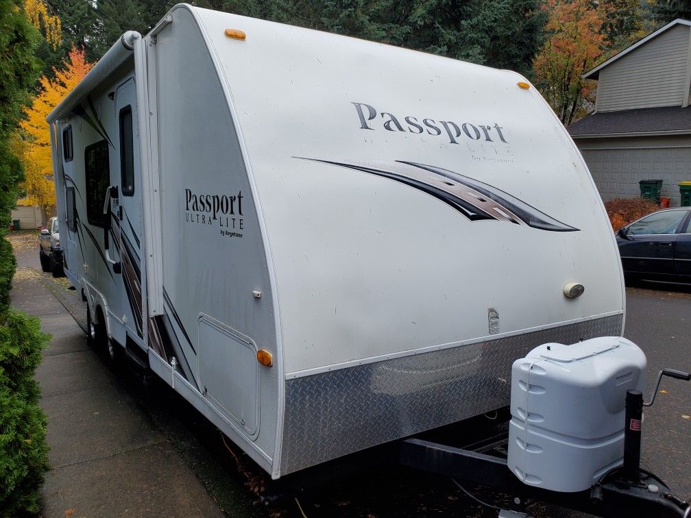 2013 Keystone passport Passport Ultra Lite