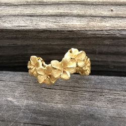14K Solid yellow gold Hawaiian plumeria ring Size 5-1/2