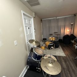 Premiere Drum Set