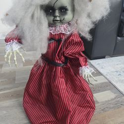 Halloween Creepy Girl