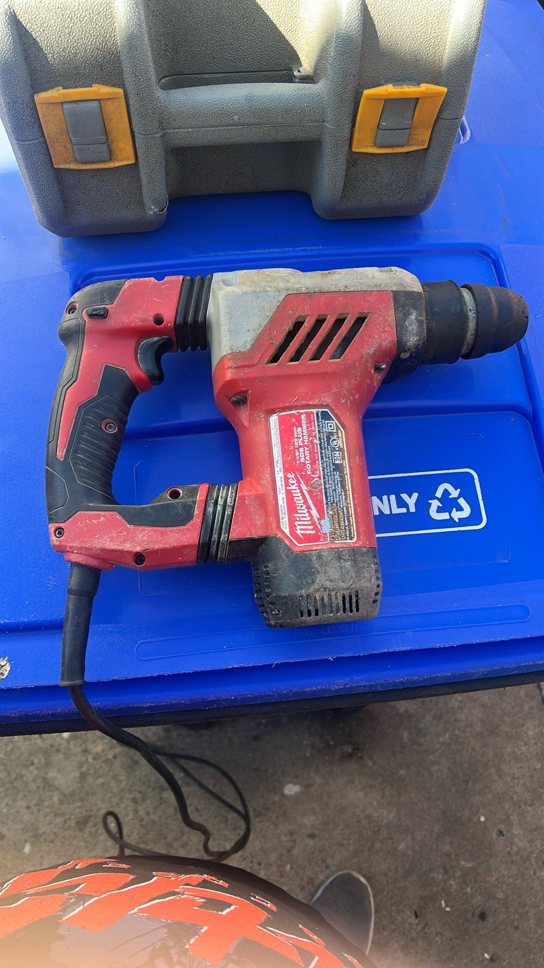 Milwaukee Rotary Hammer 1-1 1/8