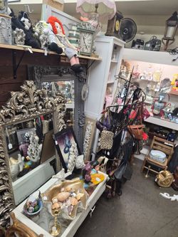 Antique vintage collectibles