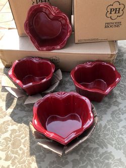 Moldes En Forma De Corazón Princess House 🌷❤️ $40❤️🌷