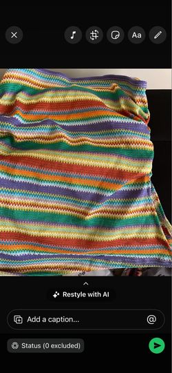 Women crop top