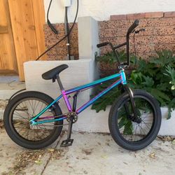 The Elite Destro 20” in Oil Slick