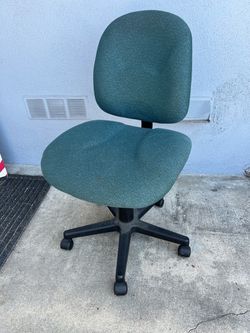 Armless Office Chair with Wheels